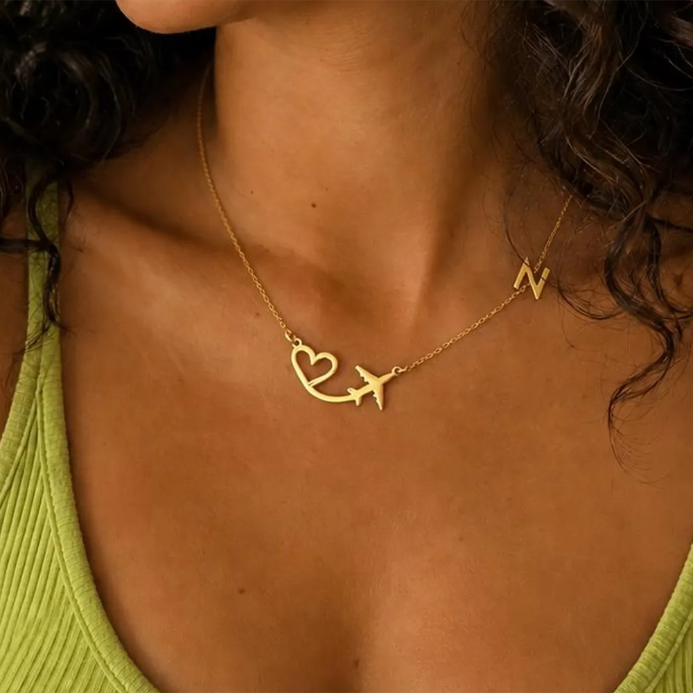 Engraved Name Necklace - 여성을위한 맞춤형 하트 비행기 이니셜 펜던트