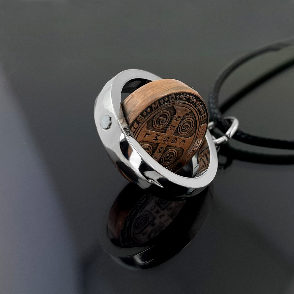 새로운 성 베네딕토 메달 목걸이 가톨릭 보호 십자가 펜 - Jewelry & Watches Spółka Z Ograniczoną Odpowiedzialnością 리뷰 및 가격
